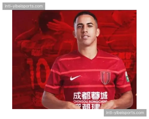 成都蓉城换帅阿洛伊西 四后卫体系取代三中卫传统